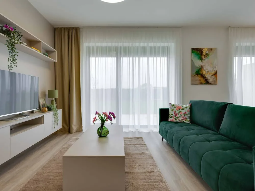 Obývacia izba po homestagingu